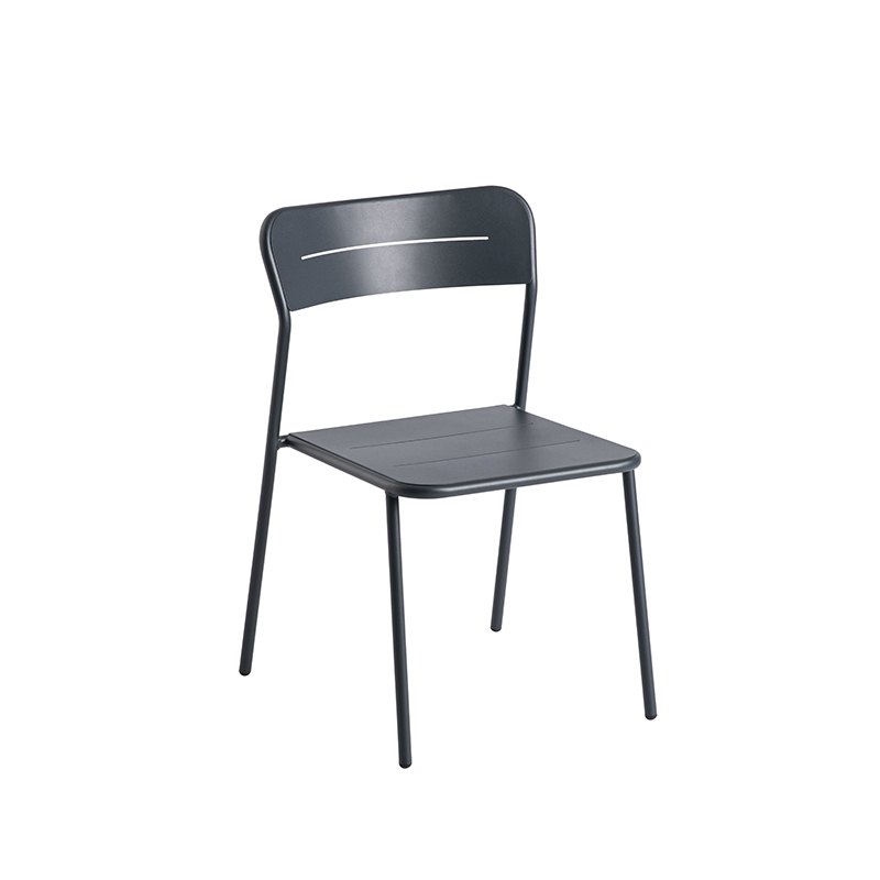 The Nero chair from the front