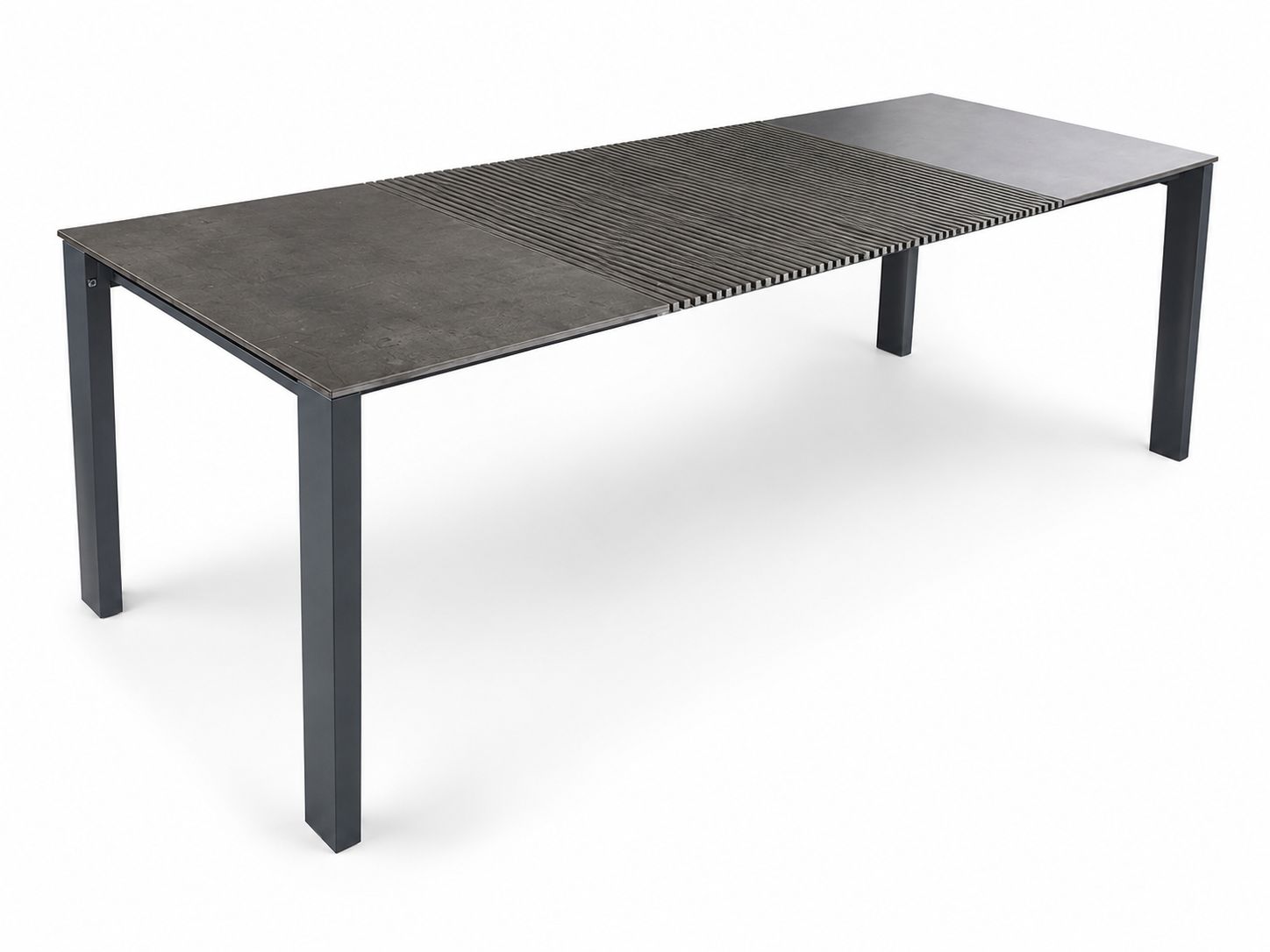 The outdoor Accordion Table open