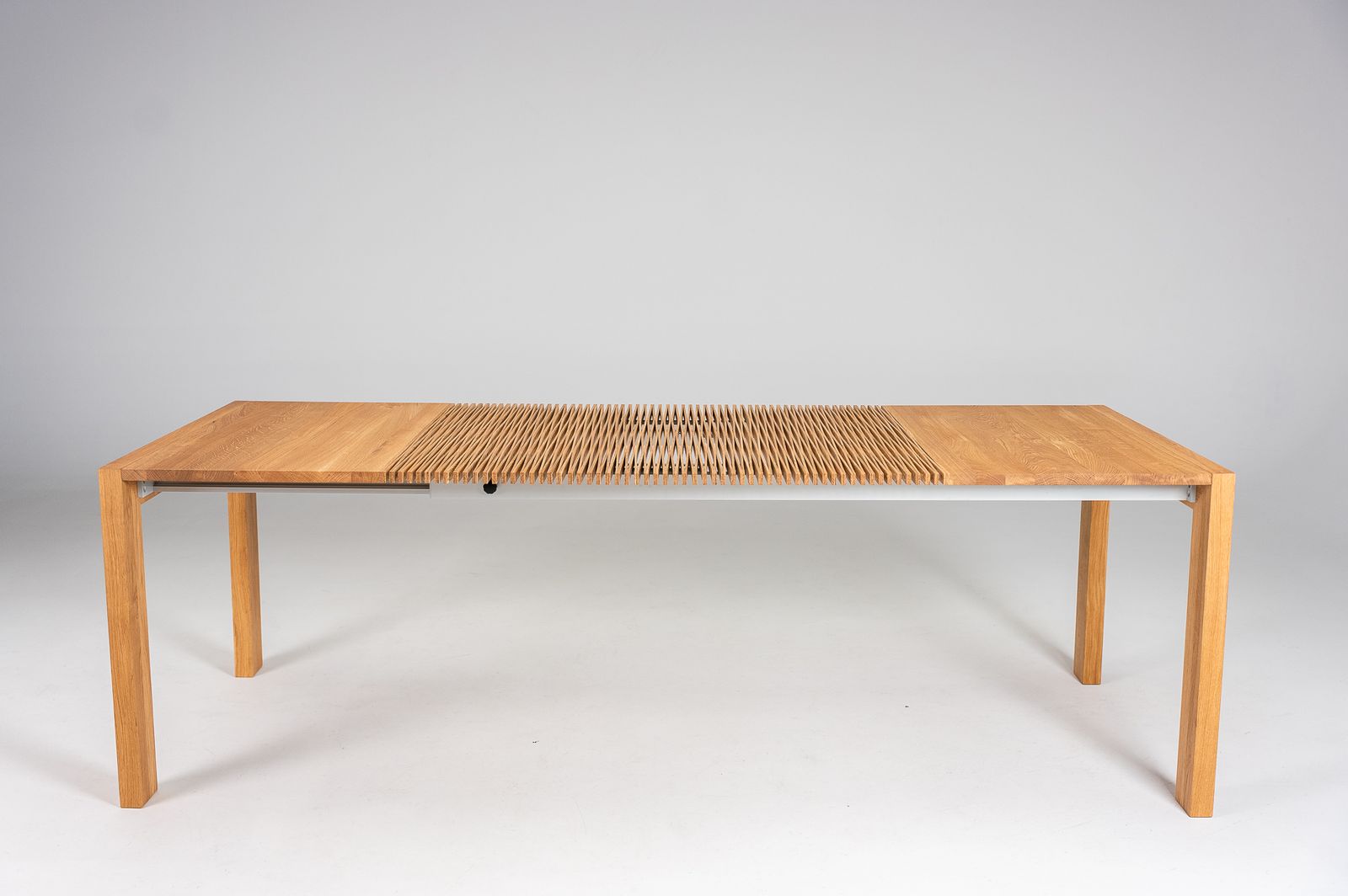 The Accordion Table closed at 180 cm